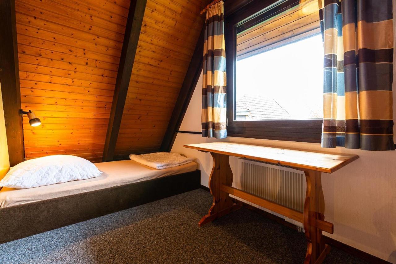 Ferienwohnpark Immenstaad Am Bodensee Nurdachhaus Typ 8 Ndt 099 Ngoại thất bức ảnh